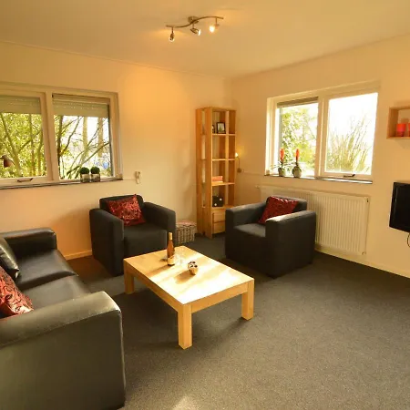 Cozy Holiday Near Forest In